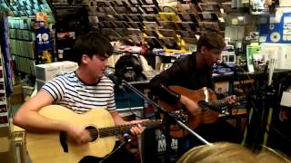 Crica Waves - T Shirt Weather - at Banquet Records, Kingston
