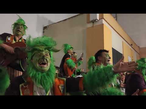 Pasodoble "Loquito por verte a mi vera" por El Grinch de Cai en Calle Abreu