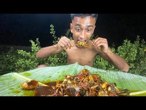 Little size crab curry spicy delicious - survival cooking in forest