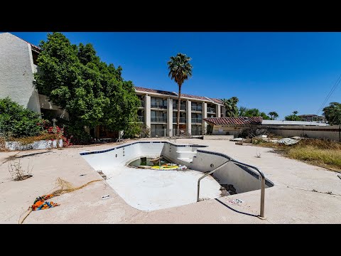 Abandoned Arizona Motel // Everything Left Behind.