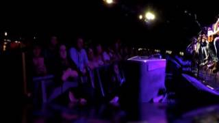 360 Video: Trent Tomlinson at 99.9 Kiss Country&#39;s Guitar Jam