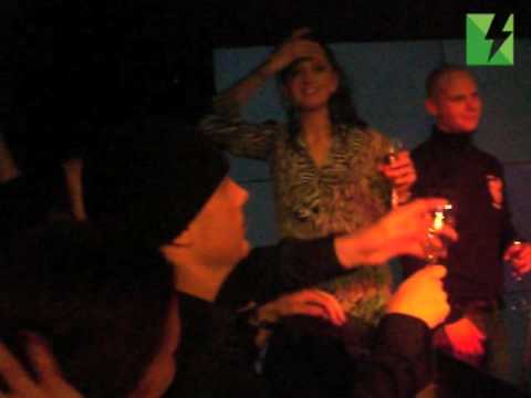 Axwell messing up the track and Prydz doesn't like it