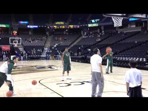 Shane Larkin and Miami Hurricanes warm up at Wake Forest