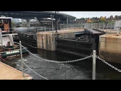 Barge passes through Charles Lock - Boston