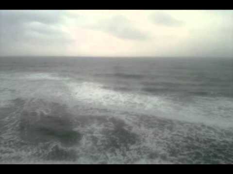 The Barbarones - Jumping Over The Tracks