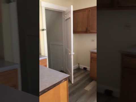 1/2 OFF 1ST MONTH RENT (move in month) West Toledo Home property video