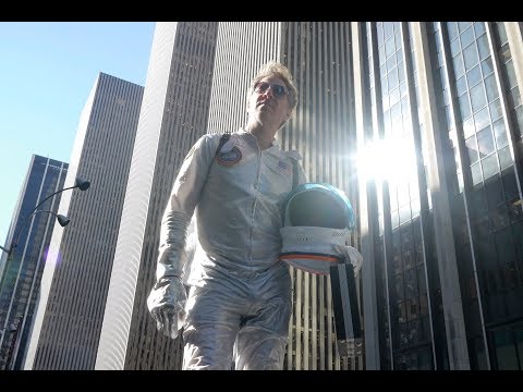 Andrew Vladeck – Countdown Time (Official Video)