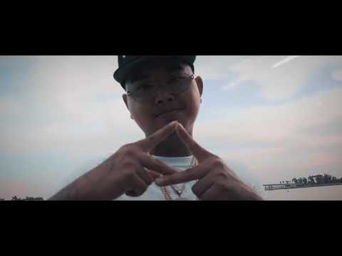 6Tusk - Off Top (ft. $tupid Young) (Official Music Video)