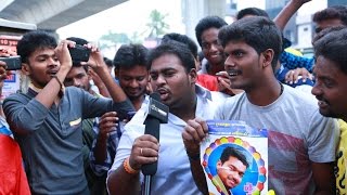 Vijay arrives at Kasi theater wearing a mask to celebrate Kaththi release