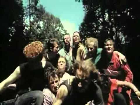 "Miejcie nadzieję..."  z filmu Ostatni dzwonek.