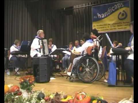 "die handicaps" spielen die Löffelpolka