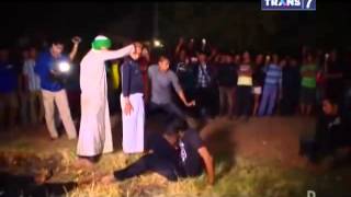 Download lagu Dua Dunia Eps  Rabu, 12 November 2014 • Keraton Gaib Ratu Maimah Full mp3