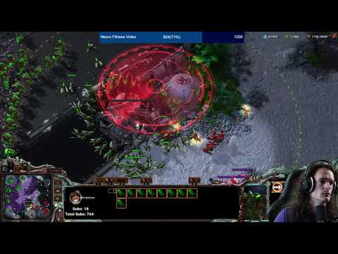 Zerg valiantly fights against Mass Thor
