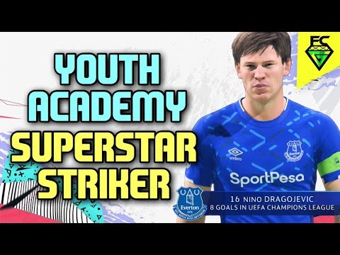 YOUTH ACADEMY SUPERSTAR STRIKER