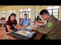 Thu Went To The Police Station With Hoi To Report The Robbery She Had Just Experienced