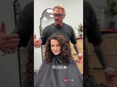 How to cut the triangle out of curly hair to create that round and bouncing look