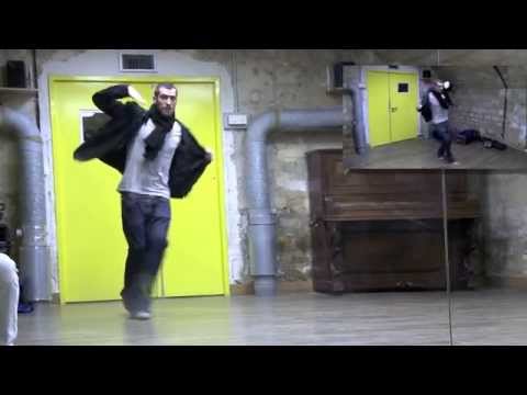 Dance Improvisation by Ludo Pimenta (video)