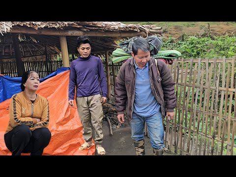 Mr. Ha has nowhere to stay and is sad when thinking about his wife