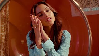 Maia Reficco - Tanto Calor (Video Oficial)