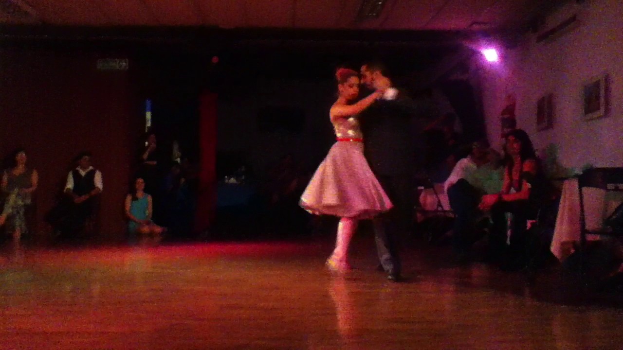 Carolina Couto y Emanuel Ledesma - Humillacion - En Dos Orillas - 2 de 4