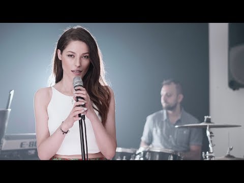 GIA BAND - Despacito / Balada Boa / Lambada (Medley Latino Songs)