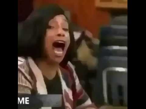 Stan Twitter 101: Woman laughing so hard she takes off her wig