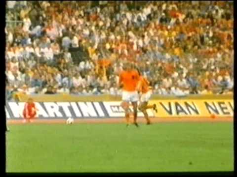 7 – Johnny Rep, Netherlands v Uruguay, 1974 World Cup – 90 World Cup Minutes In 90 Days