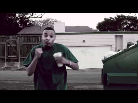 SLIC VIC - GET YA PAPER UP (official video)