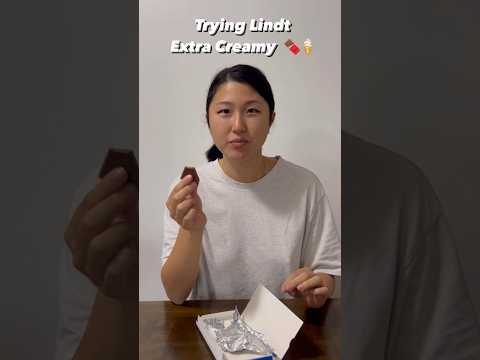 Trying Lindt Milk Chocolate Extra Creamy #lindt #chocolate #food #foodreview #mingming