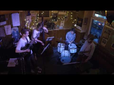 2017 06 03 Volcano Bjorn inside Peppi Guggenheim 01