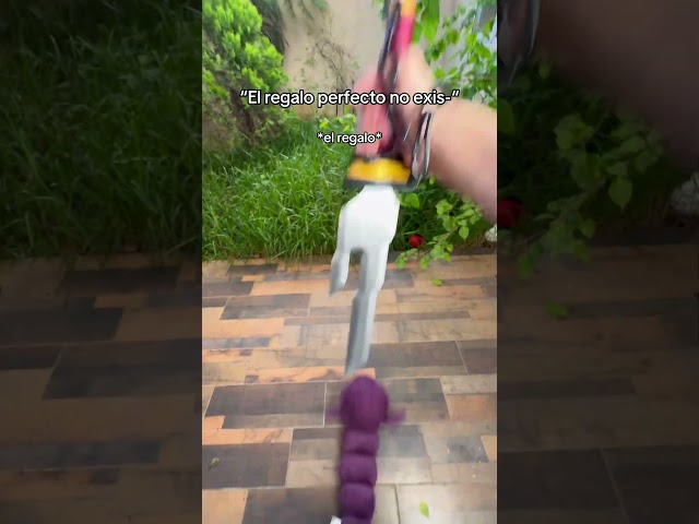 Vídeo relacionado con MYAROMA FINDINGS Toji Fushiguro - Collar con colgante de lanza del cielo invertida, regalo creativo para fanáticos del anime, cadena de acero inoxidable, 71, Zinc, No es una piedra preciosa