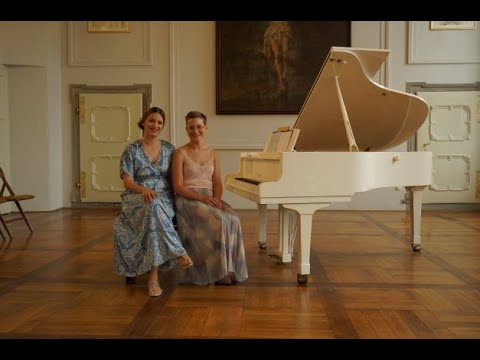 Duo Čepin and Stergulec Žuran plays Mozart