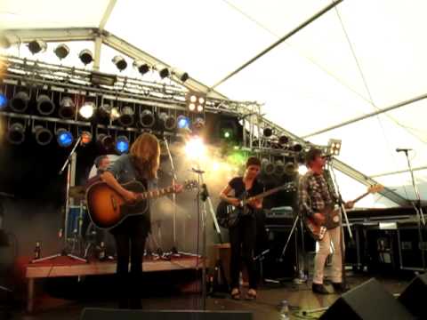 Hello Saferide "Anna" Live