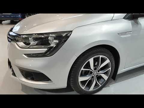 182L322 - 2018 Renault Megane Saloon Dynamique S-Nav 17 Alloys  19,495