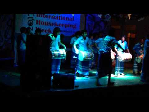 Nidhaalumun Heeviey by Faruma XYS