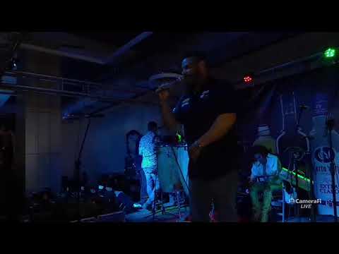 TRANSMISION  DE    EL BAILE  DE  SAMY  Y SANDRA  SANDOVAL SALA DE EVENTOS DEL FEDERAL  MALL