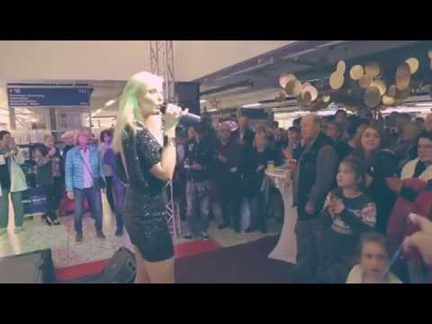 Helene Fischer Double Barbara live für die Metro Dortmund-Mitte (live)