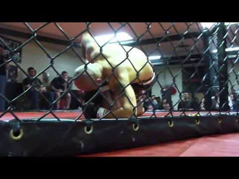 jessie macias april 20th yakima, wa mma fight round 1