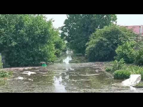 Kherson sott'acqua e sotto il fuoco dell'artiglieria russa Kherson sott'acqua e sotto il fuoco dell'artiglieria russa