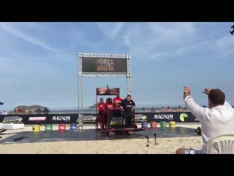 Radzikowski deadlifts 320/340/360/380 but fails 405 (Arnold Classic 2015)