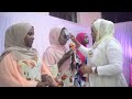UKHTY RIZIKI AMTUNZA MWANAFUNZI WAKE KWA QASWIDA ALOSOMA YENYE MANENO MATAMU YALOMLIZA BIBI HARUSI