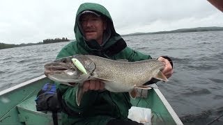preview picture of video 'White River Air Lake Trout Fishing'
