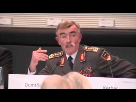 Mutiger deutscher General muss Deutschland vor Russenangriff mit nur 4 Panzern verteidigen!