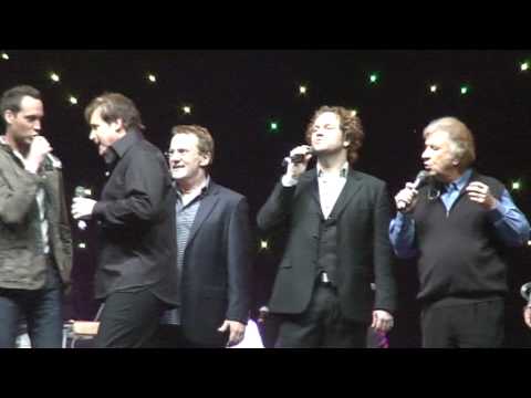 Swing Down Chariot - Gaither Vocal Band & Signature Sound