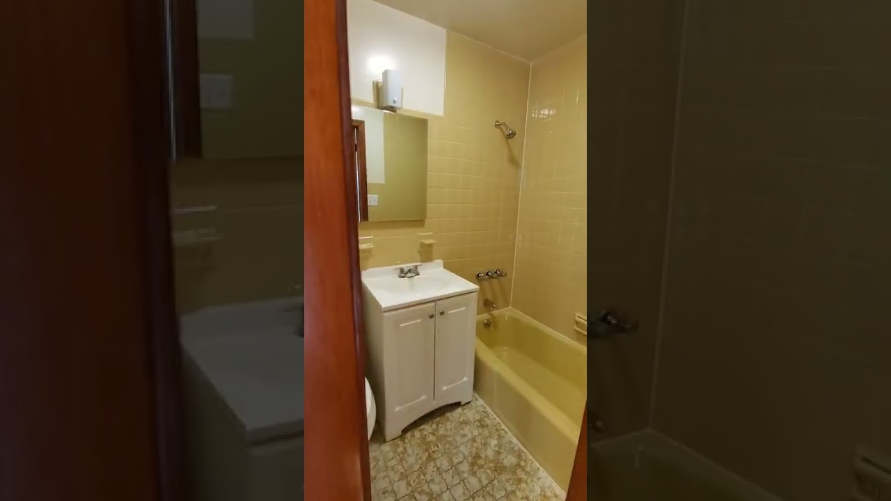 1 bedroom with home office Broadway