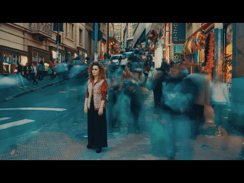 AÍLA - RÁPIDO (Official Video)