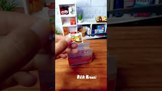 Download lagu miniature instant noodles / mini Indomie / miniature food mp3