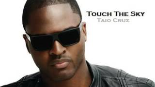 Taio-Cruz-Touch-The-Sky-feat-Deadmau5
