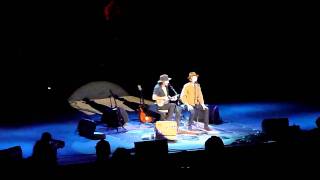 Sleepless Nights Eddie Vedder feat. Beck 10.22.11 Bridge School Benefit