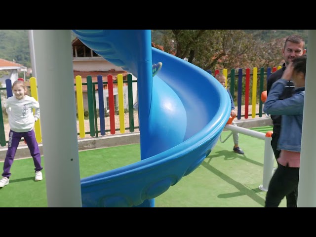 Населба Лозаново доби модерно детско игралиште и терен за баскет